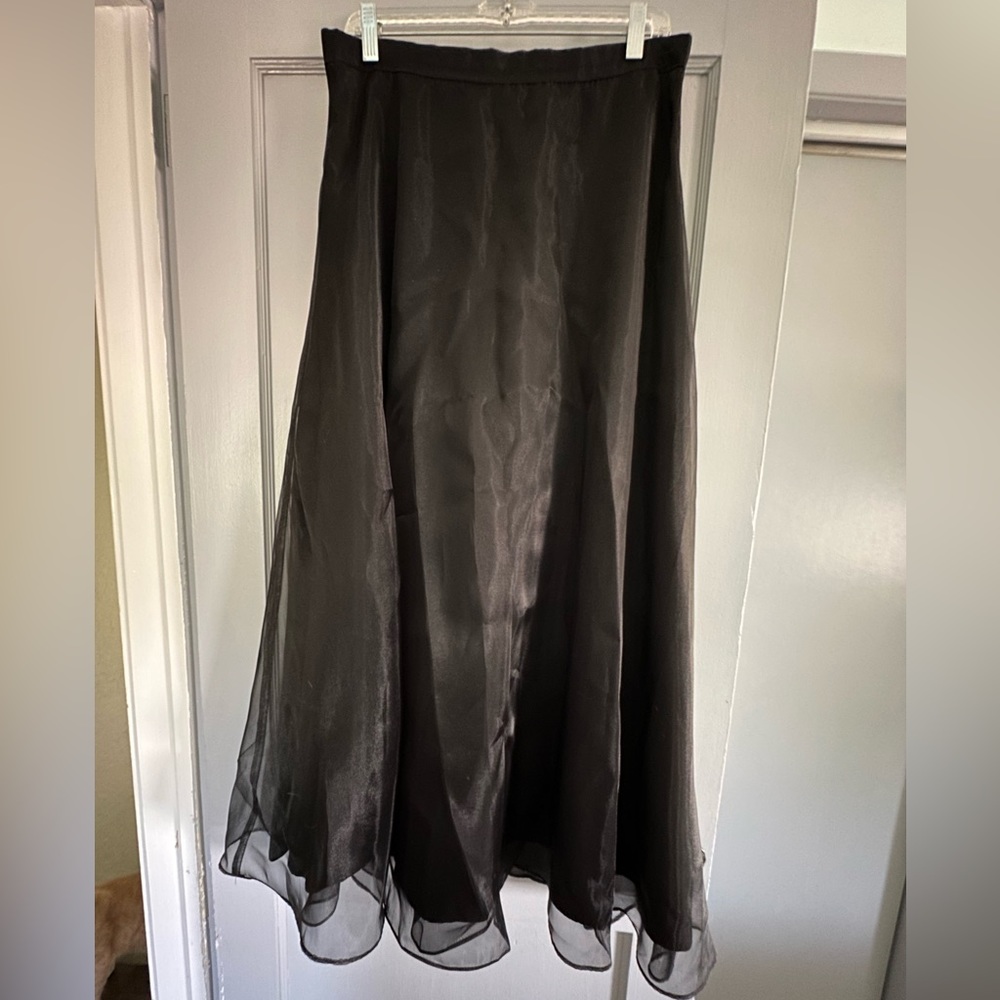 Long black skirt